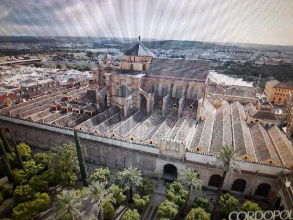 Sleep & Shower In A Typical District Córdoba Exterior foto